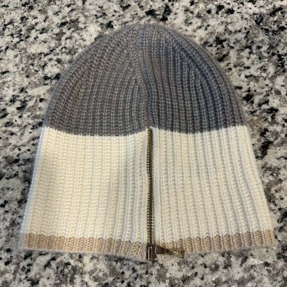 Kate Spade New York - Colorblock Knit Beanie Cream Gray Zip Detail OS